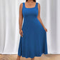 Vestido elegante sem mangas de cor lisa para mulher