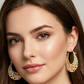 💐 Brincos de flor esmaltada com lua crescente banhados a ouro – Luxo acessível, versáteis ✨